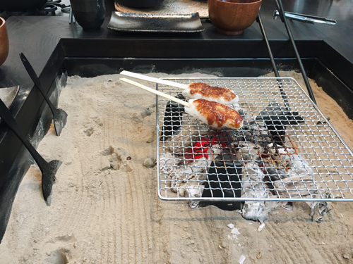 焼き網で五平餅