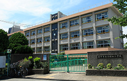 豊中市立刀根山小学校