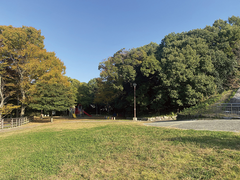 星田公園（徒歩4～5分）